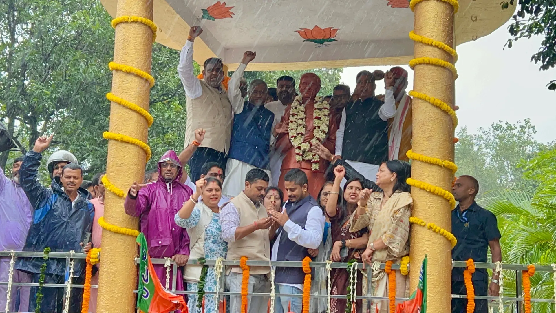 पंडित दीनदयाल उपाध्याय की 110वीं जयंती पर झारखंड भाजपा ने दी श्रद्धांजलि, अंत्योदय के विचारों को किया याद