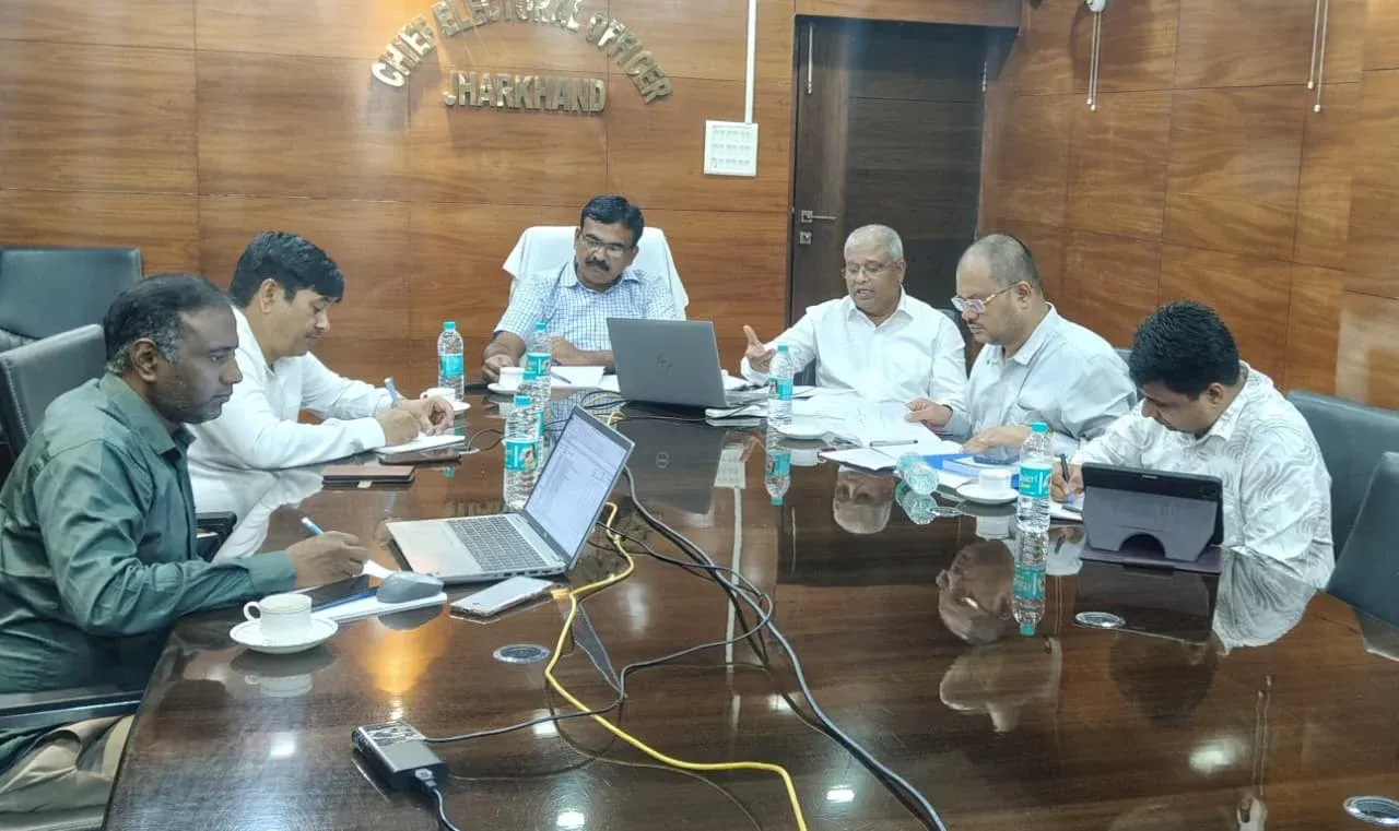 SIR को लेकर झारखंड में बड़ा फैसला: नोटिस पाने वाले मतदाताओं को ERO कार्यालय आने की जरूरत नहीं, ऑनलाइन होगी सुनवाई